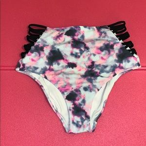 High waited bikini bottoms